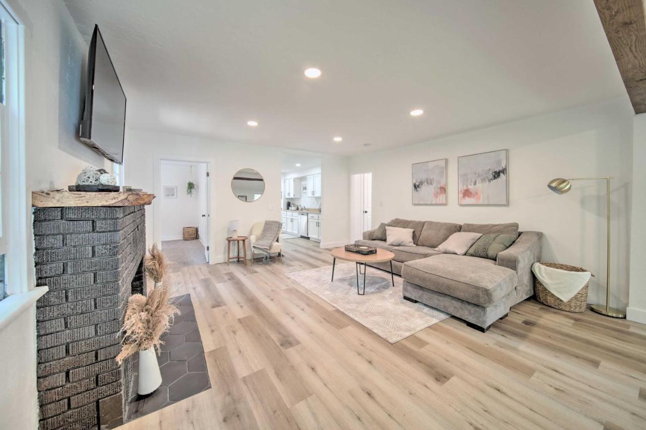 Bright And Airy Liberty Lake Abode With Backyard! Exterior foto